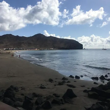 Paris Lovely アパート グラン・タラハル